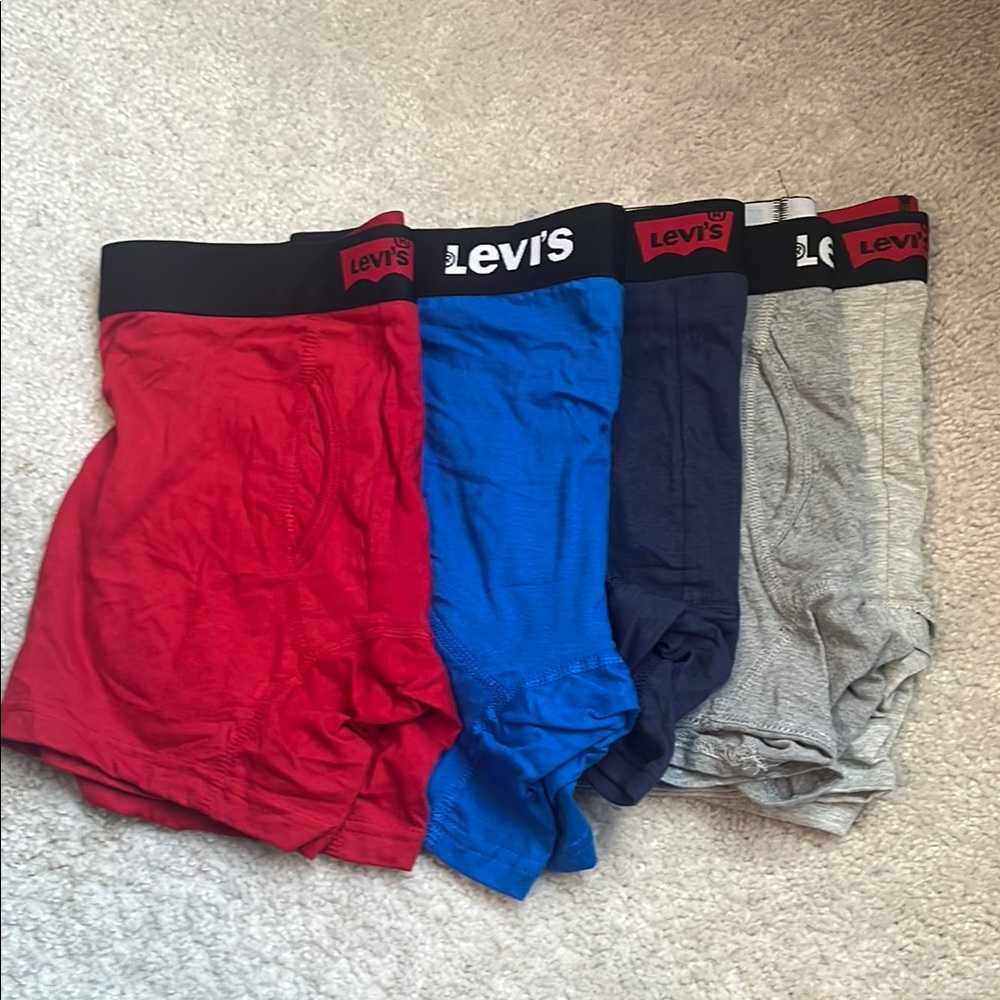 (NEW) Levi's Men's Underwear 5-Pack - Red, Blue, Navy, Light-Gray, Darker-Gray